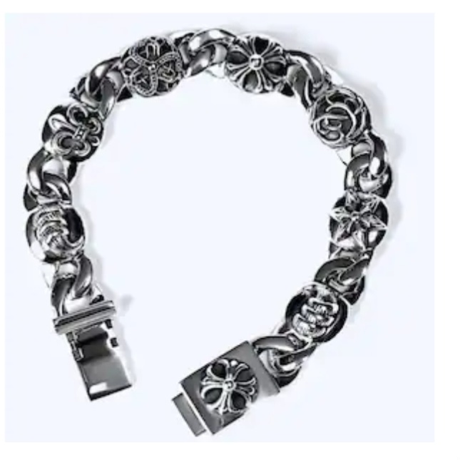Chrome Hearts – MultiFaceCharm