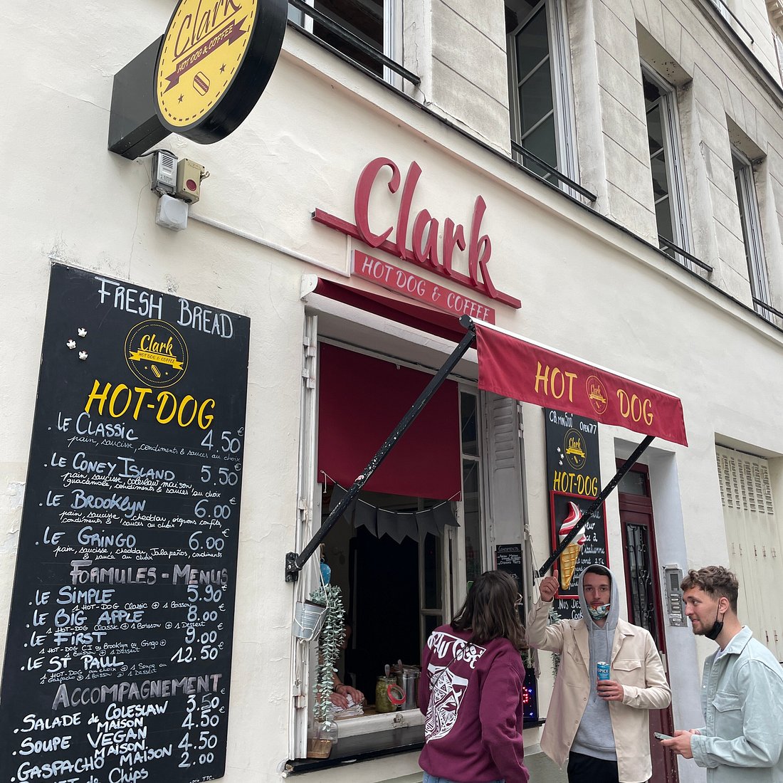 Clark Hot Dog – interview